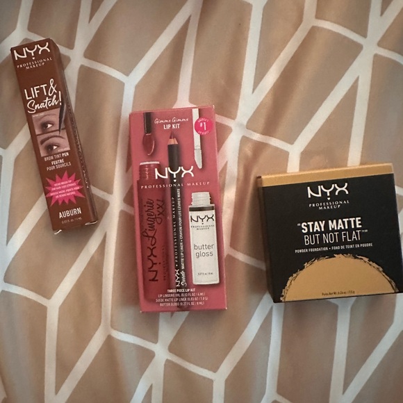 NIB NYX Auburn Brow Tint, 3 piece Lip Kit and Foundation (soft beige) - Picture 1 of 4